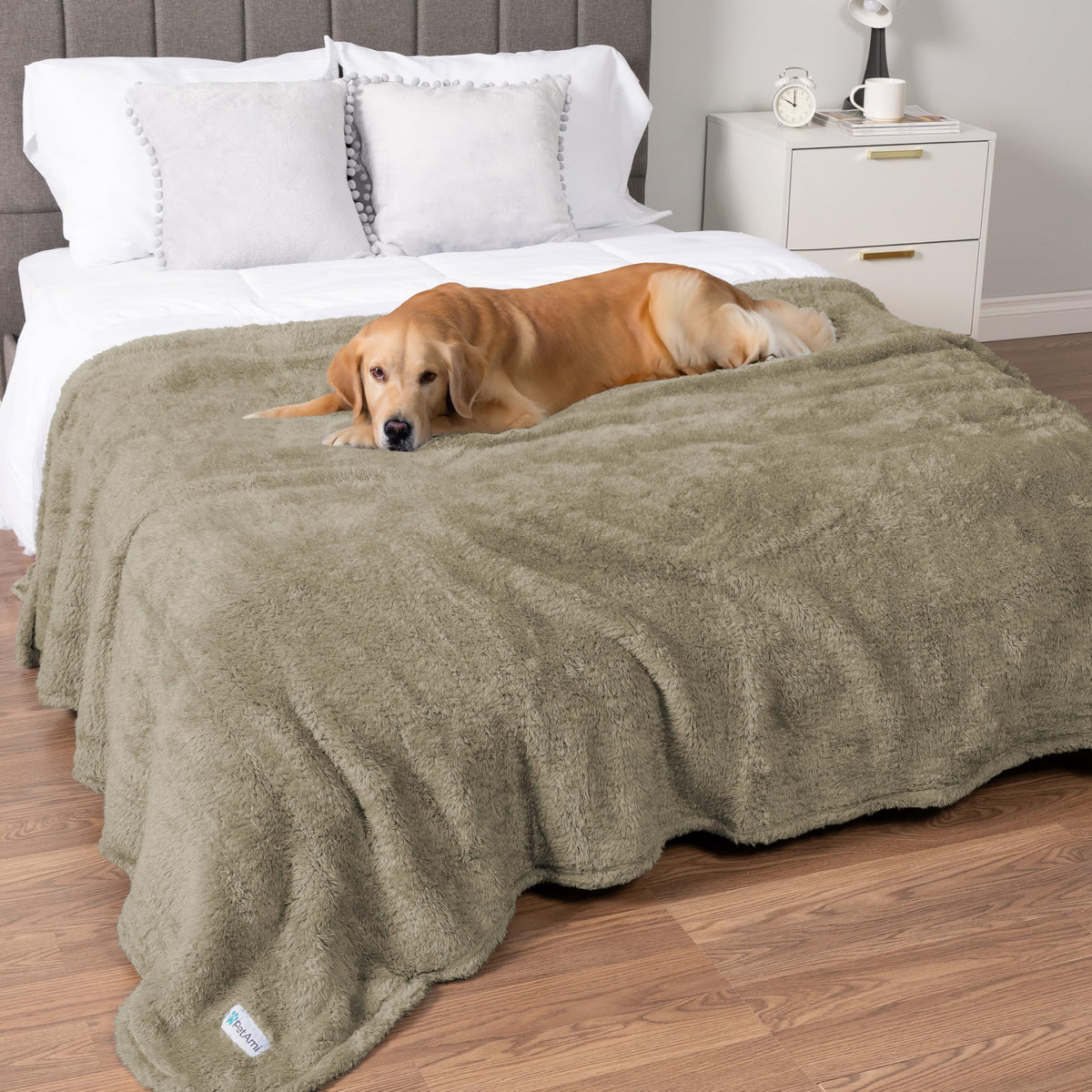 PetAmi Fluffy Sherpa Waterproof Dog Blanket for Small Pet Cat, 24x32 Pink