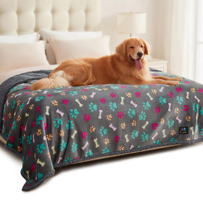 Luciphia Waterproof Dog Blanket Reversible Sherpa Fleece for Small Dogs Cat