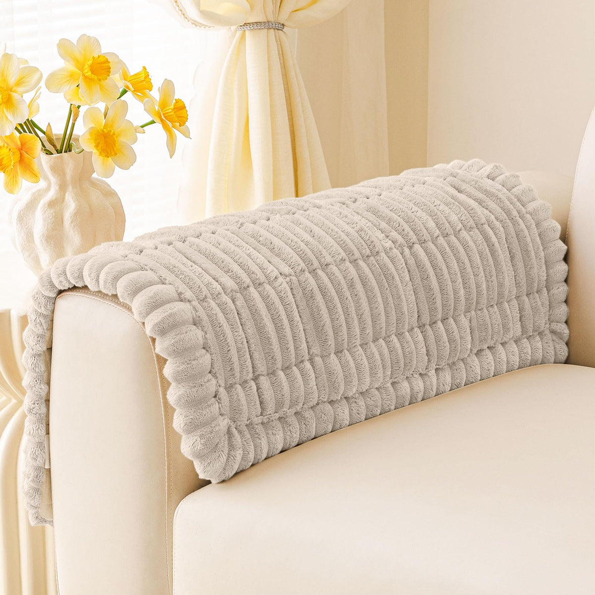 Smiry Couch Cover for Dogs, Non Slip Washable Sofa Protector for Pets