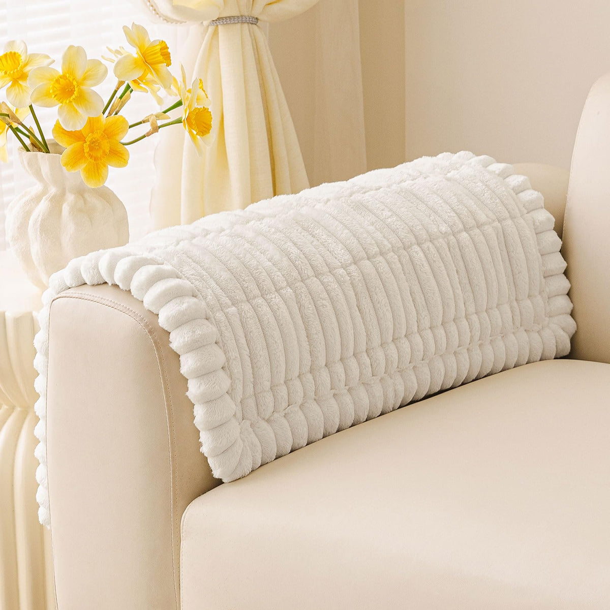 Smiry Couch Cover for Dogs, Non Slip Washable Sofa Protector for Pets