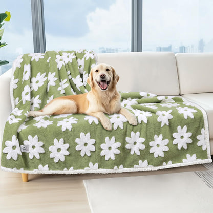 Luciphia Waterproof Dog Blanket for Small Dogs Cats Soft Reversible Fleece