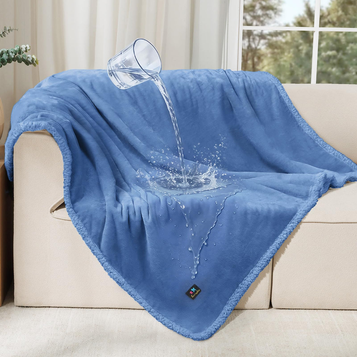 Luciphia Waterproof Blanket for Large Dog, Reversible Sherpa Bed Cover