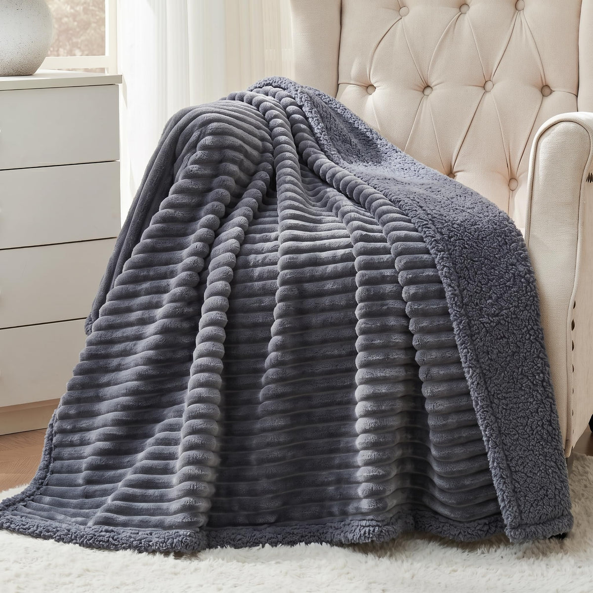 Qeils Dog & Cat Blankets - Waterproof Washable - Sherpa, Plus Plush Reversible, 25"X30", Grey Paw Print
