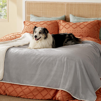Bedsure Waterproof Dog Blankets for Small Dogs Soft Cat Blanket Warm,25X35