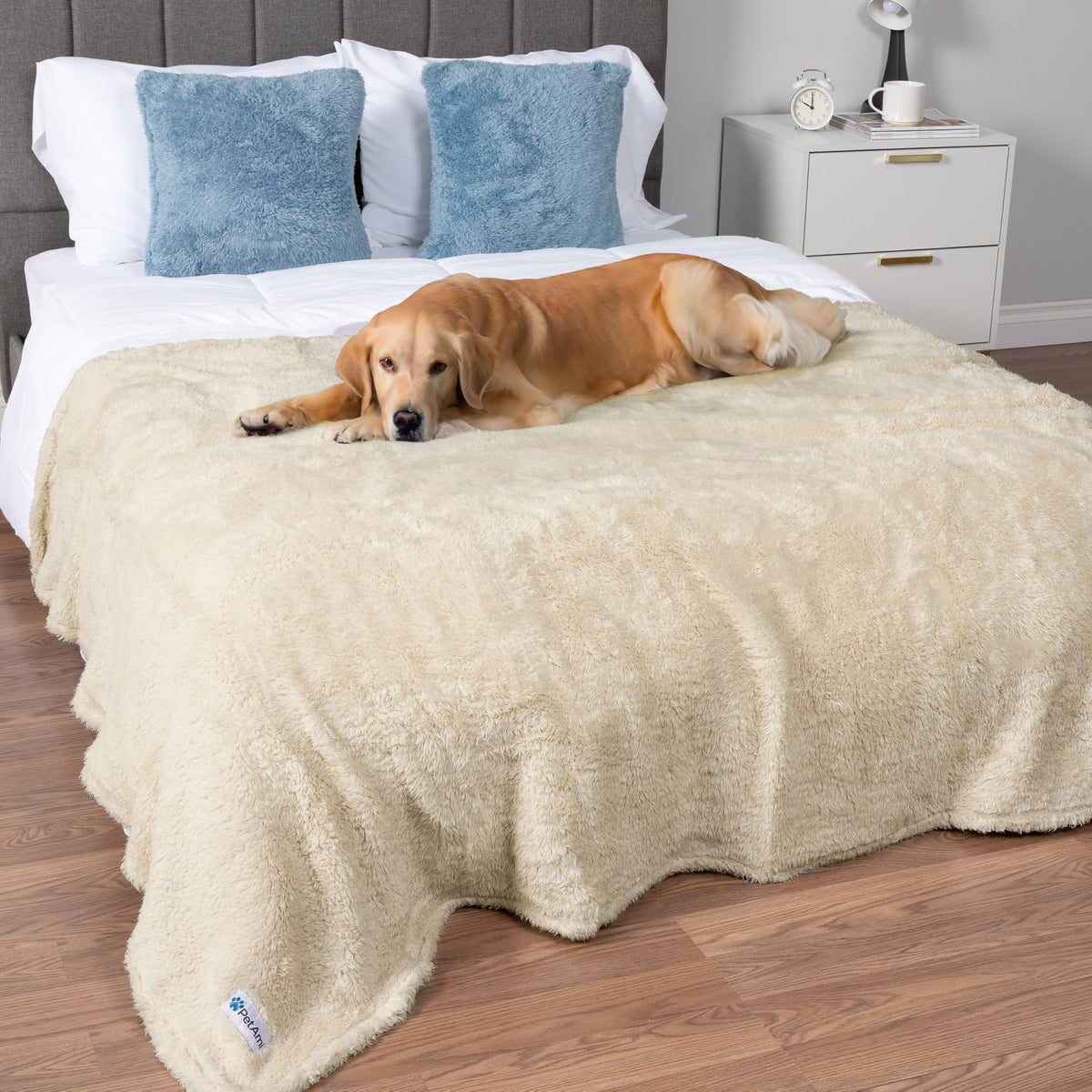 PetAmi Fluffy Sherpa Waterproof Dog Blanket for Small Pet Cat, 24x32 Pink