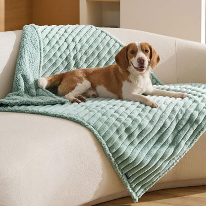 Bedsure ComfyFleece® Waterproof Dog Blankets for Large Dogs,50x60 Cream