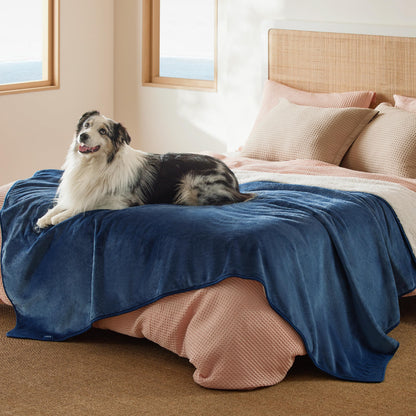 Bedsure Waterproof Dog Blankets for Large Dogs Sherpa Fleece Throw, 40X50