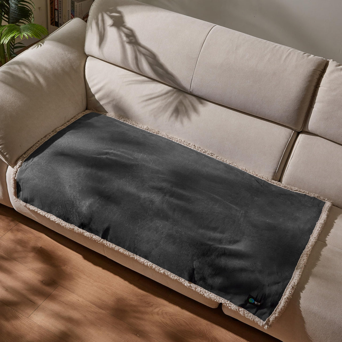 Kritter Planet Waterproof Reversible Pet Blanket for Small Dogs