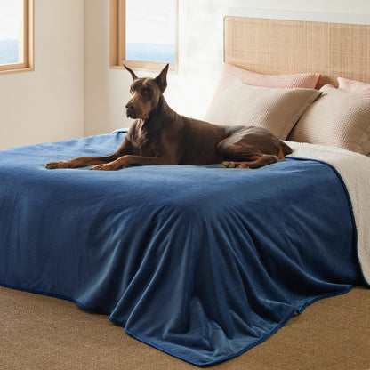 Bedsure Waterproof Dog Blankets for Large Dogs Sherpa Fleece Throw, 40X50